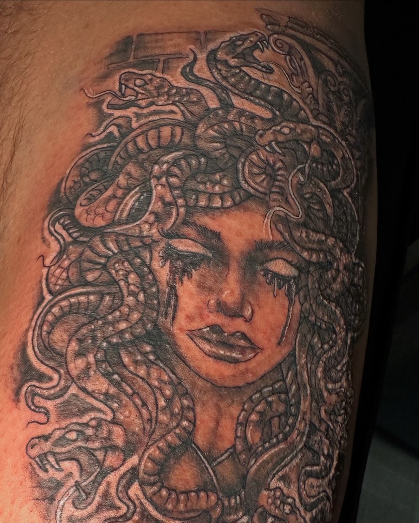Hood-Sons Tattoo Studio & Massage Therapy · Photos 4
